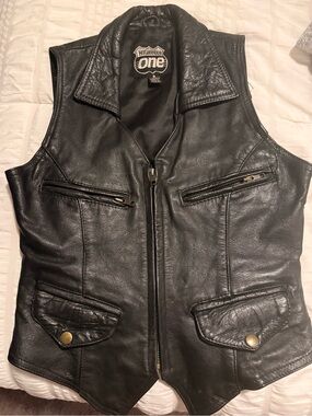 Highway One Black Genuine Leather Motorcycle Vest Small Moto Biker Zip Pockets